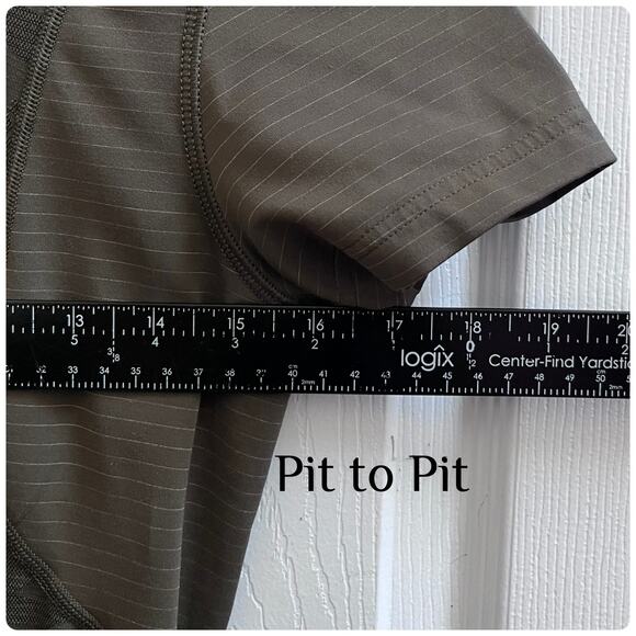 Lululemon Run For Days Mesh Deep Camo Short Sleeve Top Size 4 - Picture 7 of 9